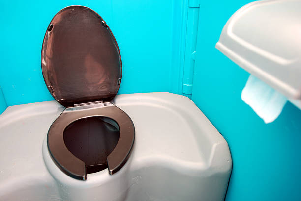 Best Luxury portable toilet rental  in Livonia, MI